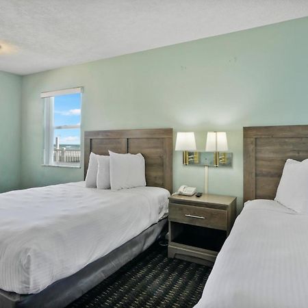 Ocean Court Beachfront Hotel Дейтона-Бич Экстерьер фото
