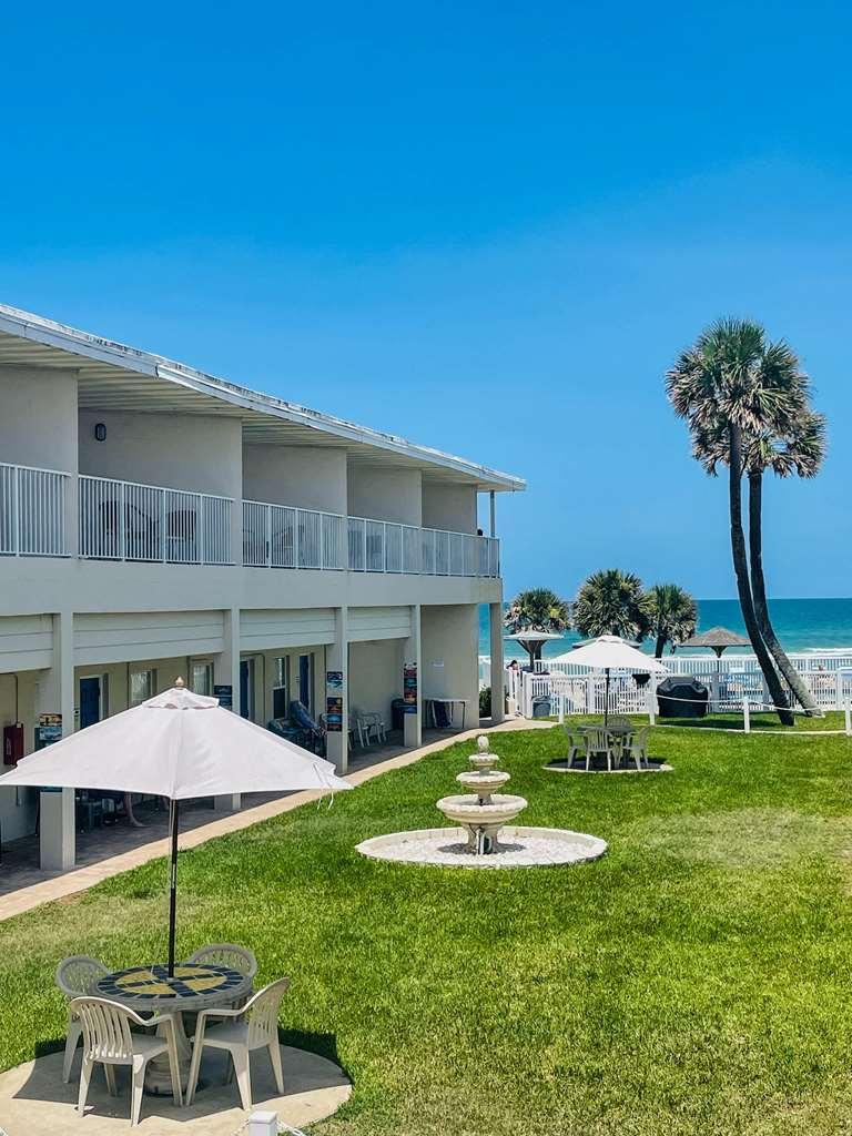 Ocean Court Beachfront Hotel Дейтона-Бич Экстерьер фото