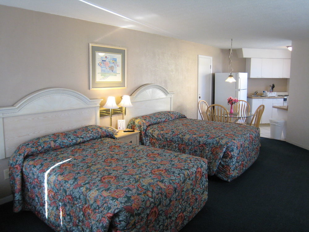 Ocean Court Beachfront Hotel Дейтона-Бич Экстерьер фото